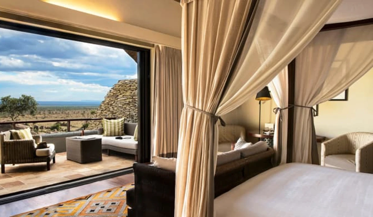 Four Season Safari Lodge