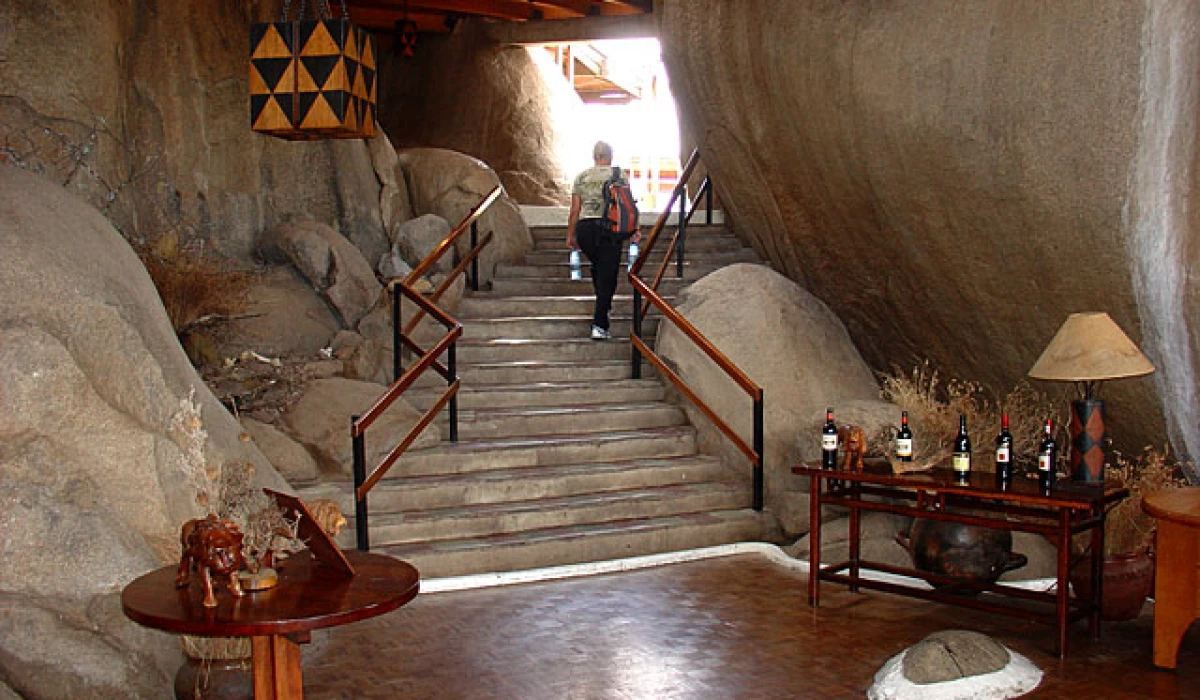  Seronera Wildlife Lodge